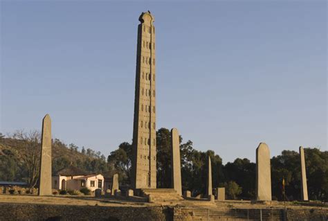 Geçen Yüzyıllarda Birleşik Aksum Krallığı'nın Çöküşü: Meryemana Kilise İnşaatının Dinamik Etkileri ve Orta Çağ Etiyopya'sında Yeni Bir Dönemin Doğuşu